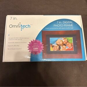 Omnitech 7-inch Digital Photo Frame